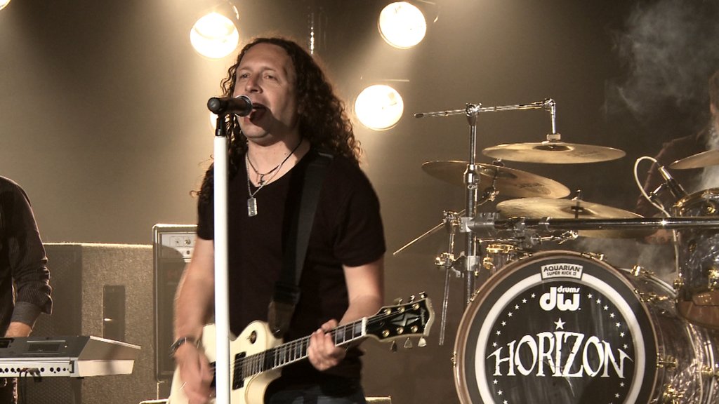 Хоризонт отново в студио – „Сияеща звезда“