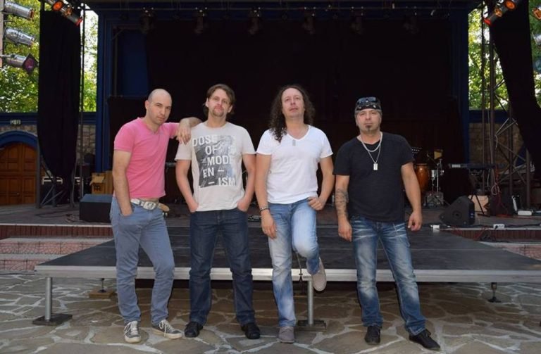 „Изпей „ОБИЧАМ ТЕ“ на БЪЛГАРСКИ“ – национално турне в подкрепа на българския език